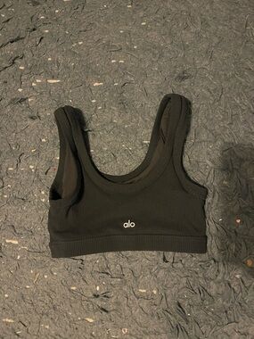 Alo Black Ribbed Sports Bra size small